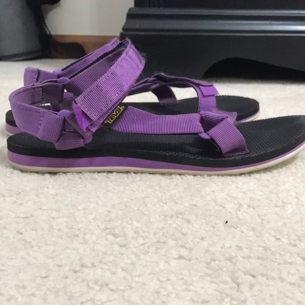 Teva purple velcro strap sandals